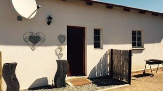 Kokerboom Self-catering Bachelor Flat | Accommodation Loeriesfontein