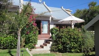 Dunecrest Self-catering Suites | Stilbaai Specials