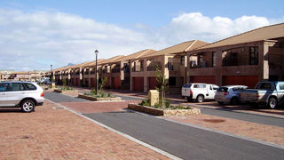 Tuscan Village | Bloubergstrand Accommodation