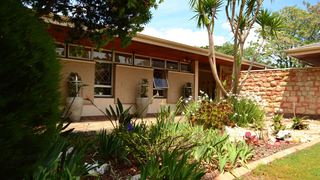 Kings Highway Guest House | Accommodation Westridge (Somerset West)