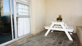 Unit 8 - Sandpiper | Gonubie Accommodation