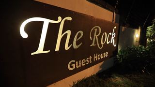 The Rock Guesthouse - Loerie Street | Accommodation West Acres