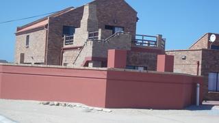 Beach House Accommodation – Stella Vista Flat 1 & 2 | Self-catering Port Nolloth