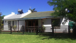 Cob Cottage | Accommodation Port Alfred