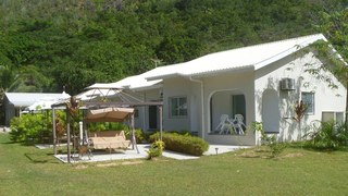 Hide Away Holiday Apartments | Accommodation Praslin