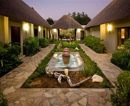 Mokuti Etosha Lodge