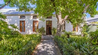 Lemoenkloof Guesthouse | Accommodation Paarl