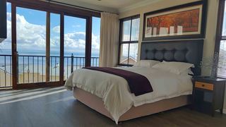 African Bay House | Simons Town Accommodation