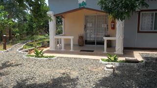 White Rose Lodge | Accommodation Highlands (Livingstone)