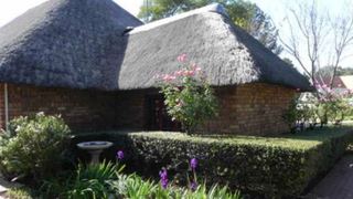 Lakeview Airport Lodge | Kempton Park Accommodation