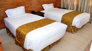 The Peacock Inn | Hotels Nairobi Upper Hill