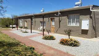 Die Hok Bachelor Flats | Accommodation Calvinia