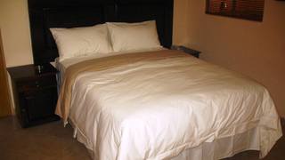 Lemba Lodge and Shumba Sports Bar | Dwars River Accommodation