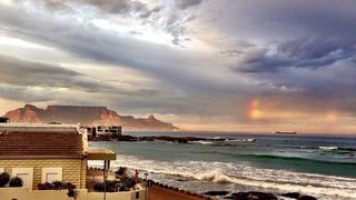 Blouberg Beach Home – Spanish Steps | Accommodation Big Bay