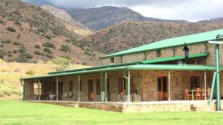 Aviator Hangar House | Accommodation Prince Albert