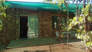 Orania Réhobot Self-help Tuishuis | Accommodation Orania