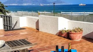 Atlantic Postcard | Self-catering Bloubergstrand