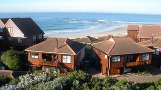 11 Houtbosch Bay Chalet | Self-catering Aston Bay