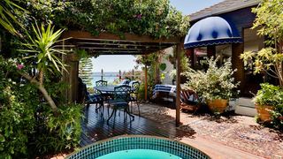 The Dolphins | Clifton Self-catering