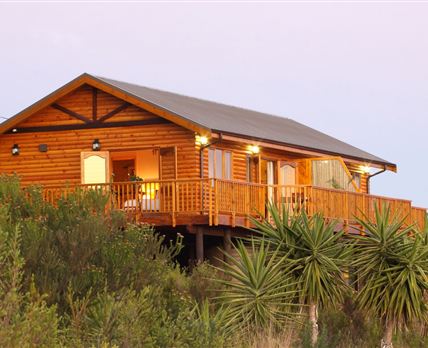 Ke Nako Lodges