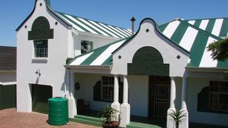 The Farmhouse B & B | Accommodation Walmer