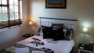 Coral Tree Cottage | Grahamstown Self-catering