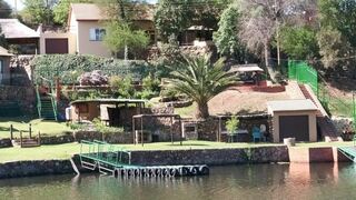 No.11 On The River | Vaaloewer Accommodation