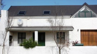 Lance Cottage | Accommodation Voorstrand