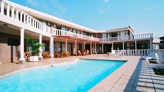 The Grandeur | Amanzimtoti Accommodation