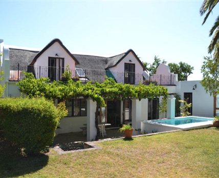 Luxury Thatched Cottage