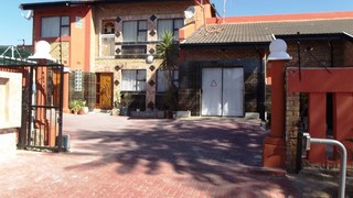 DVM Lotus Guest House | Accommodation Protea Park