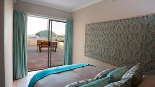 Beach Road 75 | Gordons Bay Self-catering
