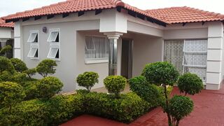 Kingdom's Place | Accommodation Phokeng