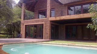 Kierieklapper River House | Accommodation Marloth Park