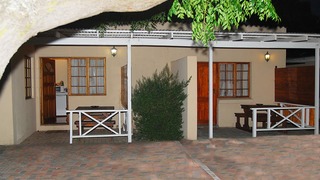 Hunter's Lodge | Accommodation Perridgevale