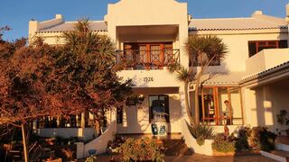 Saxon Lodge | Accommodation Gansbaai