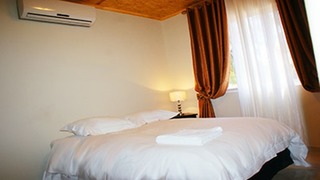Tilla's Guesthouse | Accommodation Windhoek