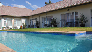 Amohela Guesthouse | Randjesfontein Accommodation