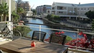 Waterfront Stays 102 | V & A Waterfront Accommodation