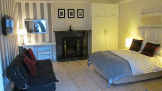 Eight On Burnside | Tamboerskloof Accommodation