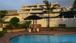 Libra Holiday Flats | Accommodation Manaba Beach