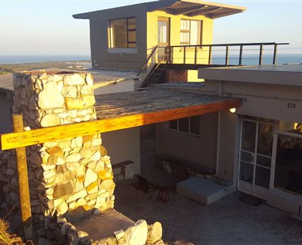 Hangklip House