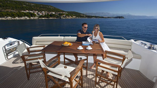 Sunseeker Manhattan 60 - II | Self-catering Split