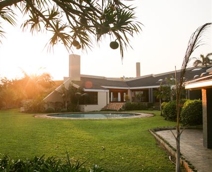 Isitolo Beach Lodge