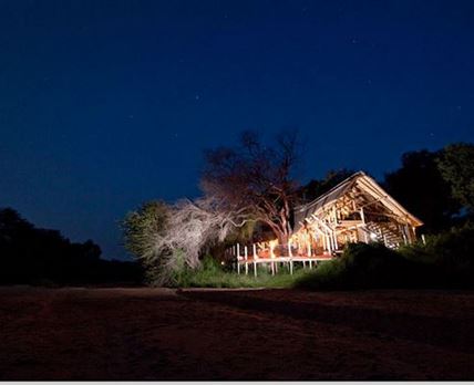 Rhino Post Safari Lodge - Rhino Walking Safaris