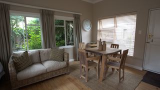 Apple Cottages | Camphers Drift Accommodation