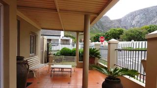 Crystal Waves | Voelklip Accommodation