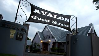 Avalon Guest Manor | Accommodation Newcastle