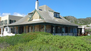 Lorelei Historical Beachfront Cottage | Accommodation Kommetjie