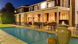 The Bento Boxes | SANAE IV Accommodation